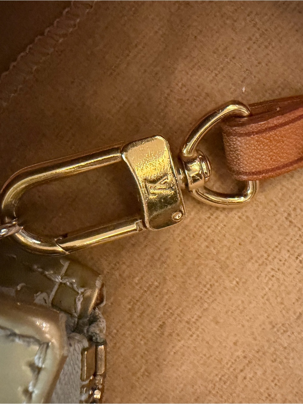 Louis Vuitton Gray Patent Monogram mini bag with Brown Strap - Picture 5 of 6